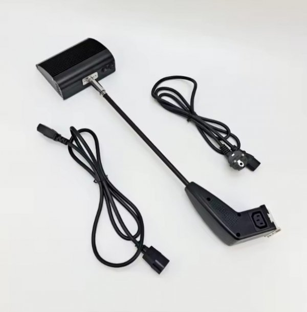 LAMPA TARGOWA LP-TS 30W CZARNA 3000-6500K ZMIENNA