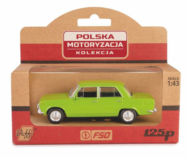 PRL Fiat 125P zielony
