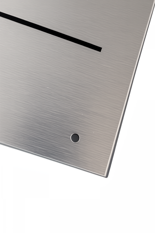 Tablica na drzwi z otworami