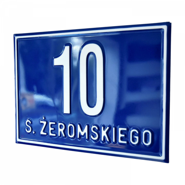 Tłoczona aluminiowa tabliczka adresowa z numerem 10 i nazwą ulicy