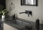 Laveo bateria umywalkowa kolor czarny Kvadrato Blq 722P