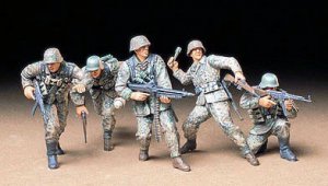 Tamiya Model plastikowy Zestaw żołnierzy German Front Line Infantrymen