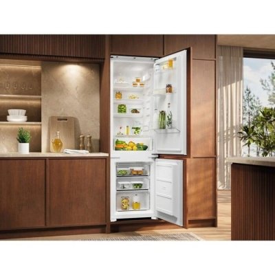 Electrolux Chłodziarko-zamrażarka BI ENS3SE18S