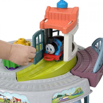 Fisher Price Kolejkowy stolik do zabawy Tomek i Przyjaciele