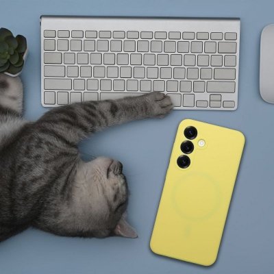 Futerał do Samsung S25 EDGE Silicone 2mm zgodny z MagSafe żółty