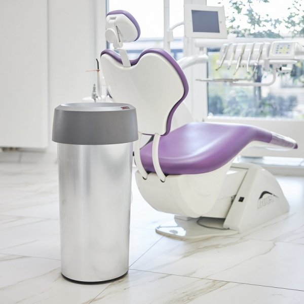 Kosz na śmieci IRIS Round 50L srebrny metalik