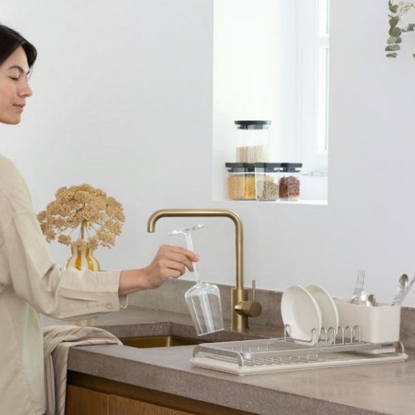 Kompaktowa suszarka do naczyń Sink Side Soft Beige