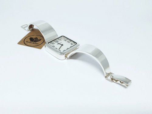 Duży Kwadratowy zegarek ze srebra kod 917