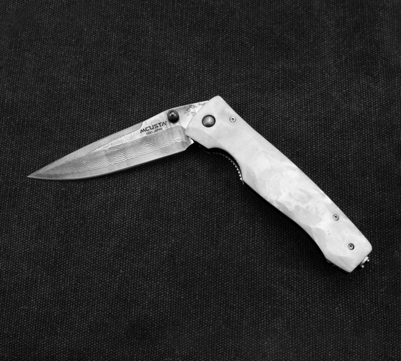 Nóż składany Mcusta Elite Corian Damascus