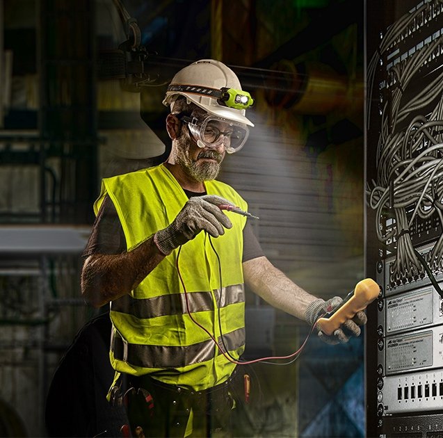 Latarka diodowa Fenix WH23R - czołówka