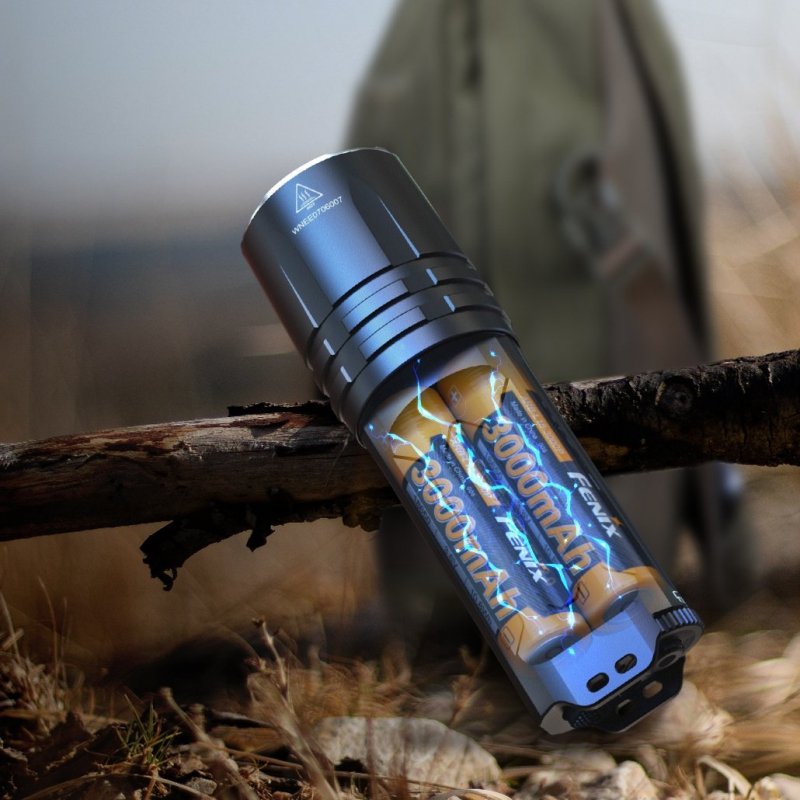 Latarka diodowa Fenix TK35UE V2.0