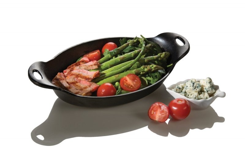 Naczynie do zapiekania żeliwne 32 cm impregnowane olejem / Lodge