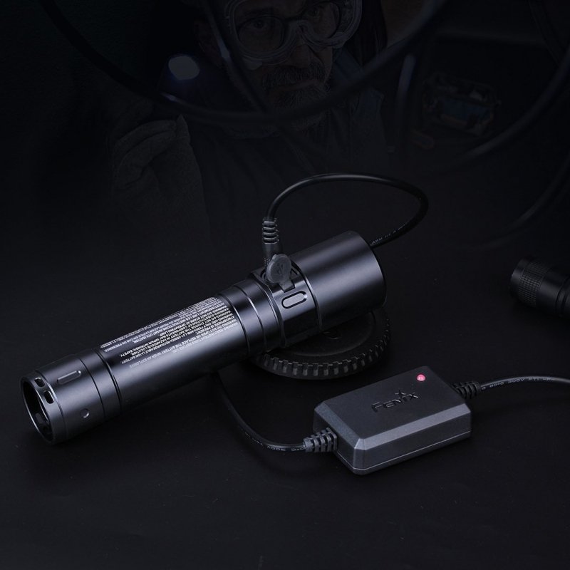 Latarka diodowa Fenix WF30RE