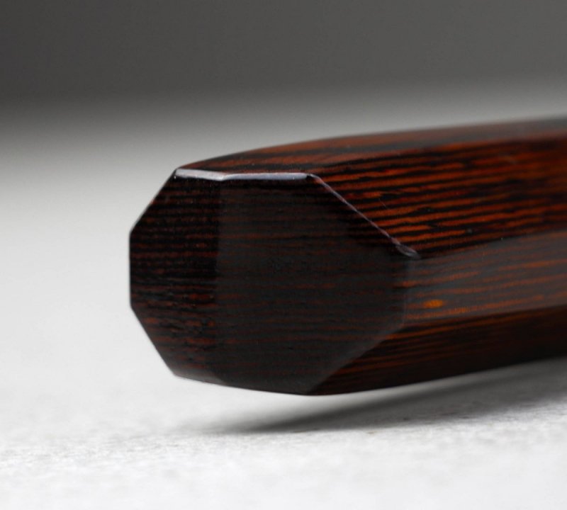 Mcusta Zanmai Supreme Hammered Nóż szefa 18cm