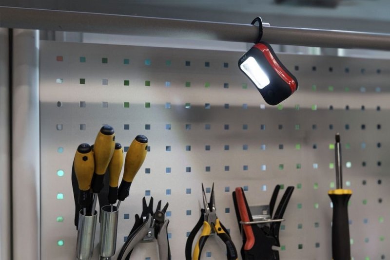Lampa warsztatowa HyCell 2w1, 180 lm, 3xAAA
