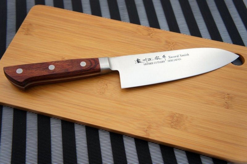 Nóż Santoku 17cm Satake Kotori uniwersalny