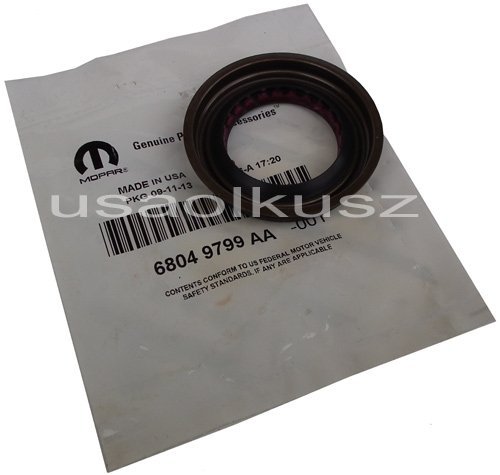 Uszczelniacz lewej półosi tylnego mostu MOPAR Dodge Challenger V8 -2014