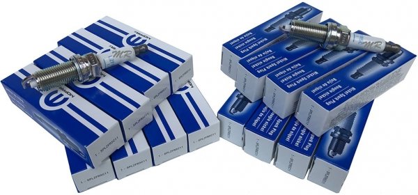 Świece zapłonowe kpl 16 szt MOPAR Lancia Thema 5,7 V8 -2013