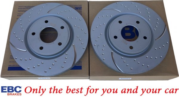 Przednie klocki Ultimax2 + NAWIERCANE NACINANE tarcze hamulcowe 330mm EBC seria GD Volkswagen Routan 2012-