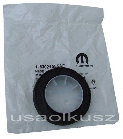 Uszczelniacz przód silnika Dodge Challenger V8 2008-