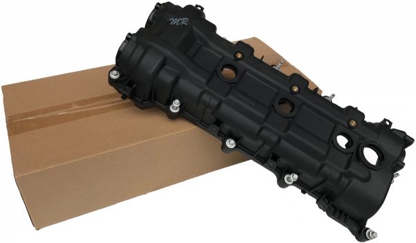 Pokrywa zaworów silnika prawa Lancia Voyager 3,6 V6