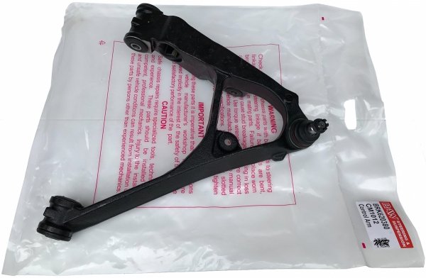 Wahacz przedni dolny prawy Cadillac Escalade 2002-2006