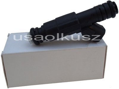 Wtryskiwacz paliwa Mitsubishi Raider 4,7 V8