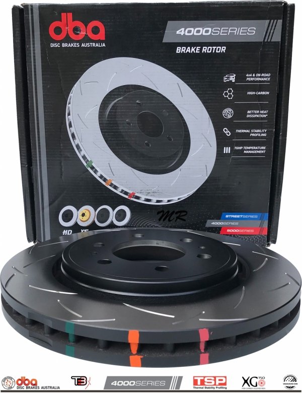 Przednie klocki DBA Xtreme Performance + NACINANE tarcze hamulcowe DBA seria 4000 T3 Ford Expedition 2007-2021