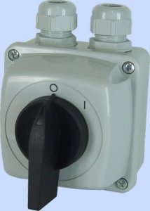 ŁĄCZNIK KRZYWKOWY 0-1 3P IP44 ŁUK E25-13 W OBUDOWIE (1 SZT)