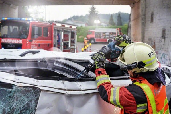 PIŁA SZABLASTA AKUMULATOROWA GSA 18V-32 0*AH (1 SZT)