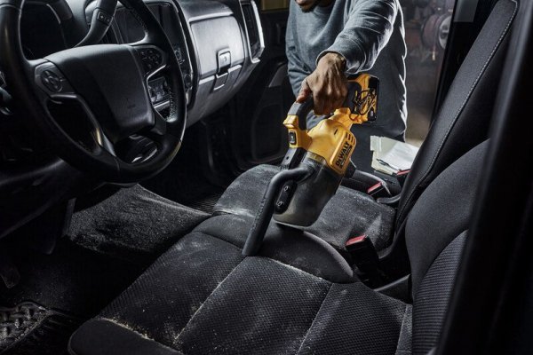 ODKURZACZ RĘCZNY KLASY L XR 18V 750ML 0*AH (1 SZT)