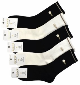 Skarpetki z haftowanym kwiatkiem – delikatność i elegancja 35-38