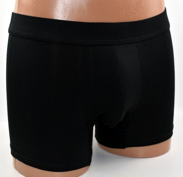 Męskie bokserki bawełniane Aura.Via oferują minimalistyczny wygląd i naturalną wygodę. To idealny model dla mężczyzn, którzy cenią prostotę i komfort.