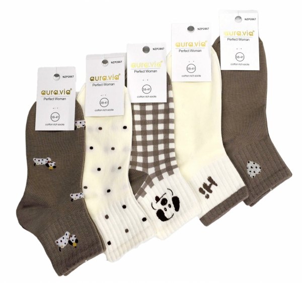 Te damskie skarpety ¾ z uroczymi psimi wzorami to nie tylko wygoda, ale i element, który poprawia humor. Naturalna tkanina dba o przewiewność, a wzory nadają codziennym stylizacjom charakteru.