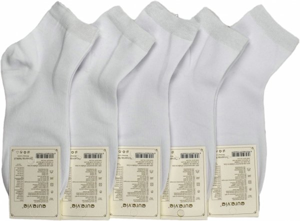 Zestaw 5 par białych skarpetek 3/4 od Aura.Via to idealne połączenie prostoty i komfortu. Naturalna bawełna zapewnia świeżość, a klasyczny krój sprawdzi się w każdej sytuacji