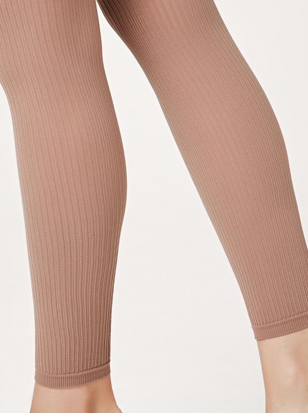 Legginsy Conte Casual – Stylowe i Funkcjonalne Rozwiązanie 100 Den