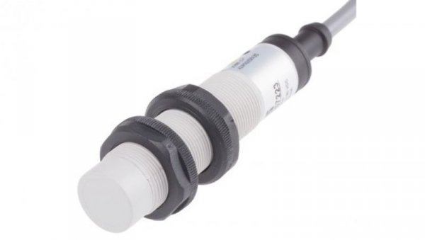 Czujnik pojemnościowy NPN 8 mm cylindryczny M18 x 1 200 mA 10 → 30 V DC IP67