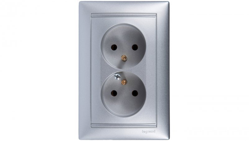 VALENA Gniazdo podwójne z/u 16A IP20 aluminium 770278