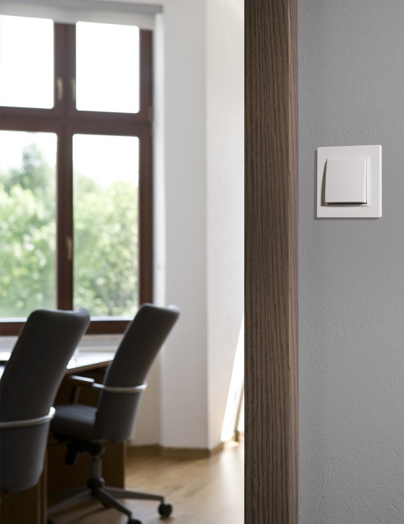 Simon 10 Przycisk /dzwonek/ z podświetleniem LED biały CD1L.01/11