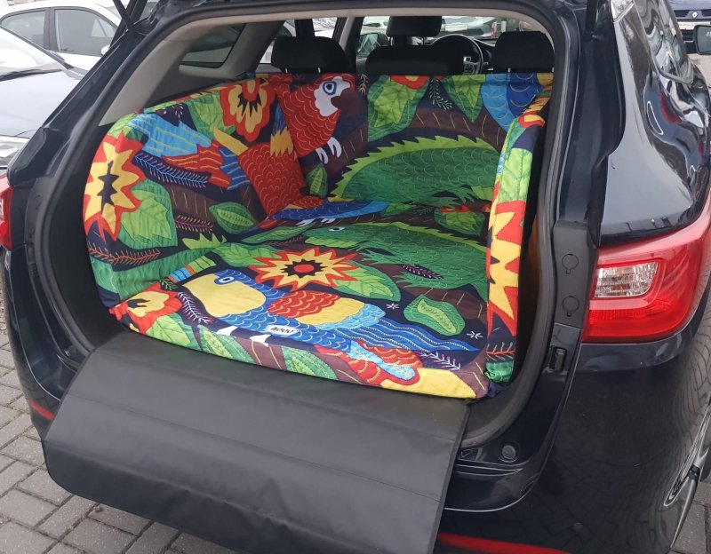 Mata samochodowa dla Psa do bagażnika  -  IGUANA (również w innych wzorach graficznych) 