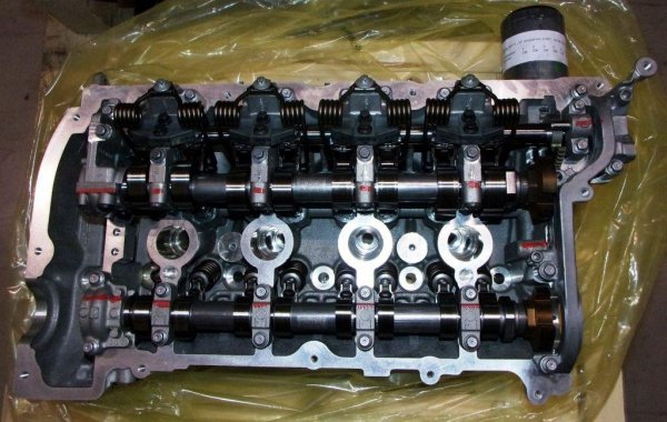 ORIGINAL Zylinderkopf Citroen Peugeot 208 308 C4 C5 DS 1.6 VTI 1.6 16V EP6C 0200HQ