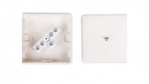 Puszka hermetyczna n/t 86x86x39mm z zaciskiem 5x2,5mm IP55 biała 0226-01