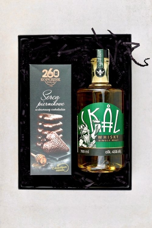 Zestaw prezentowy z whisky Skal Single Malt ,,Dla gentelmana" wnętrze