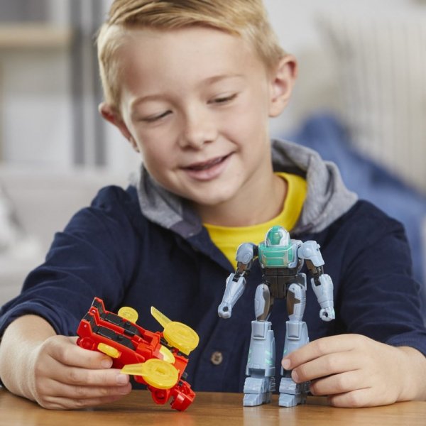 Transformers EarthSpark Cyber-Combiner 1