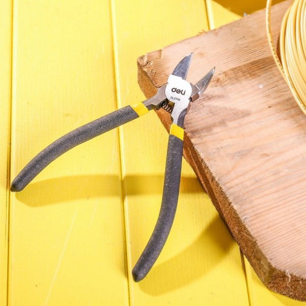 Szczypce tnące boczne Deli Tools EDL2706, 6&quot; (czarne)