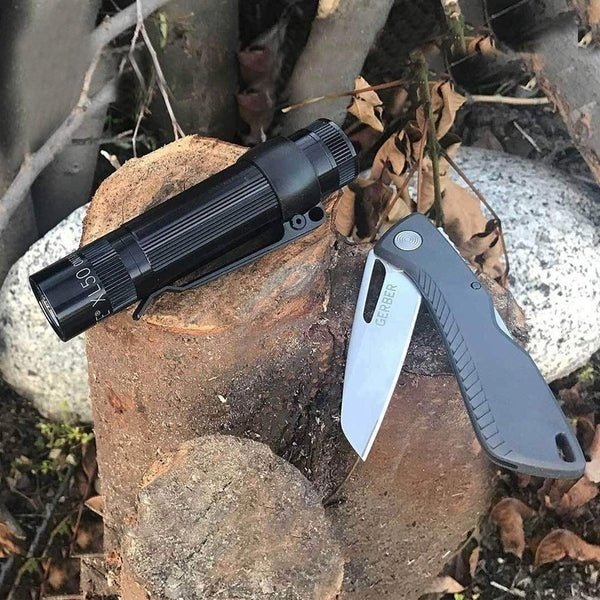 LED Czarna i Gerber Sharkbelly