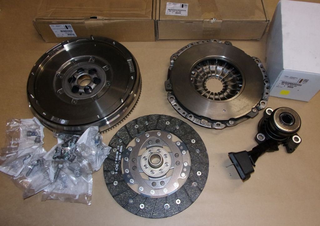 Kit D'embrayage Complet Pour Citroën & Peugeot (C4 Picasso, 308, 3008, Etc.) - 1.6 HDi - Volant Moteur Rigide Inclus