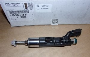Injecteur Citroën C4 X 1.2THP, 9830304880, 9830304880,