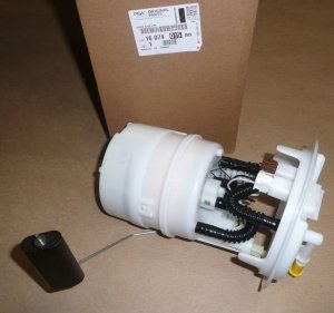 POMPE À CARBURANT complète PEUGEOT 207,RCZ 1.6 16V ,  1607401580