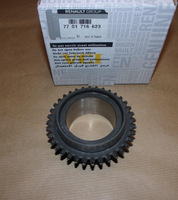 Original  Pignon de 5ème vitesse Renault Master III29th PF6 , 7701716623